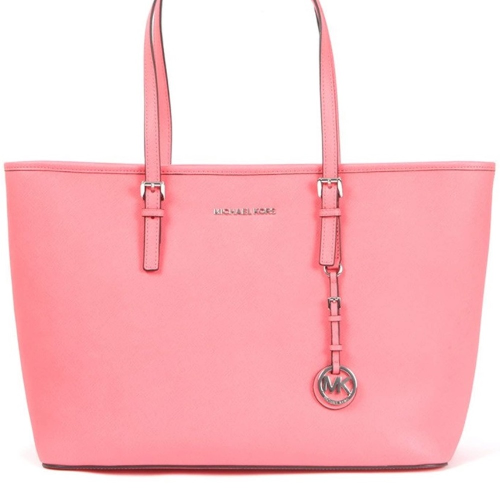Micheal Kors Jet set Tote in coral/red
